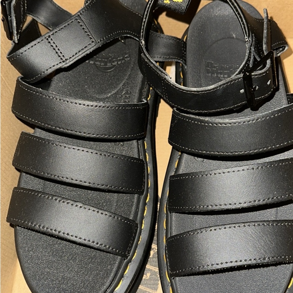 Dr. Martens Blaire Quad Sandals size 9